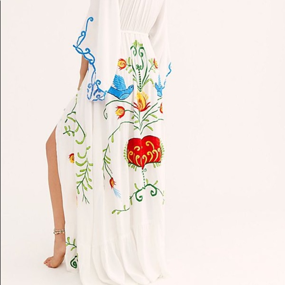Embroidered Maternity Gown - Picture 10 of 16